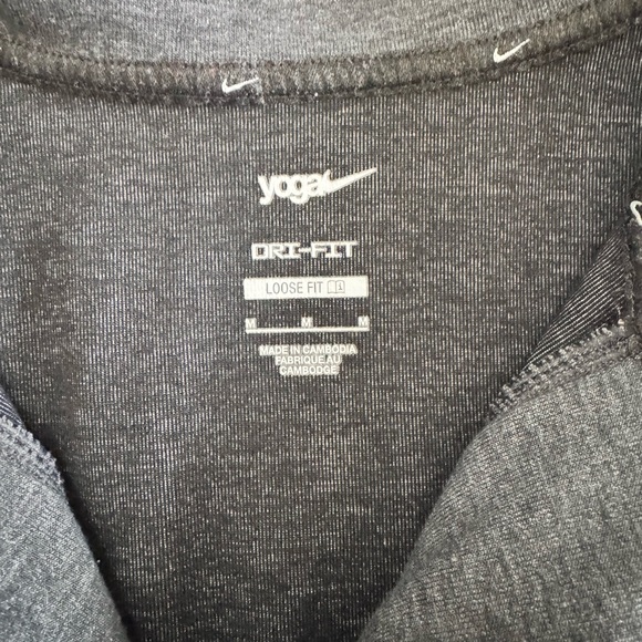 Nike Dri-Fit Sweatshirt - Picture 2 of 4